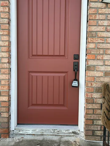 $1,950 | 5 Webster Court, Unit B, Colonie, NY 12110