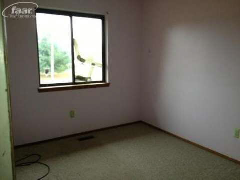 15430 Fish Lake Road Holly, MI 48442 - Photo 9 of 11 20384446-8.JPG