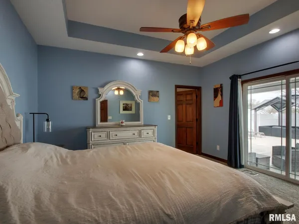 $384,900 | 1409 Pratt Street, Barry, IL 62312
