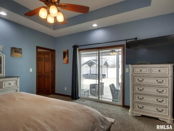 $384,900 | 1409 Pratt Street, Barry, IL 62312