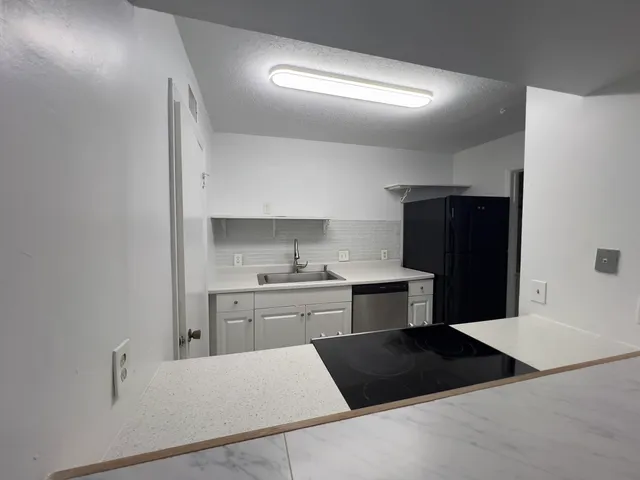 $1,750 | 2319 North Congress Avenue, Unit 23, Boynton Beach, FL 33426