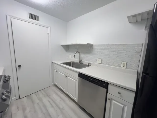 $1,750 | 2319 North Congress Avenue, Unit 23, Boynton Beach, FL 33426