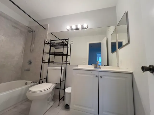 $1,750 | 2319 North Congress Avenue, Unit 23, Boynton Beach, FL 33426