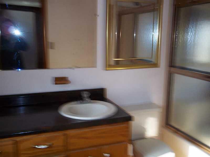 222 Decatur Drive Butler, PA 16002 - Photo 17 of 23 Full Bath.