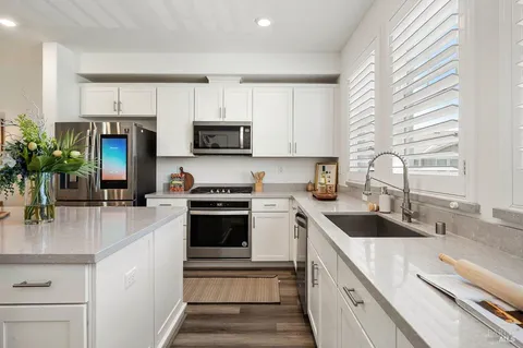 $950,000 | 13 Idro Way, Novato, CA 94945