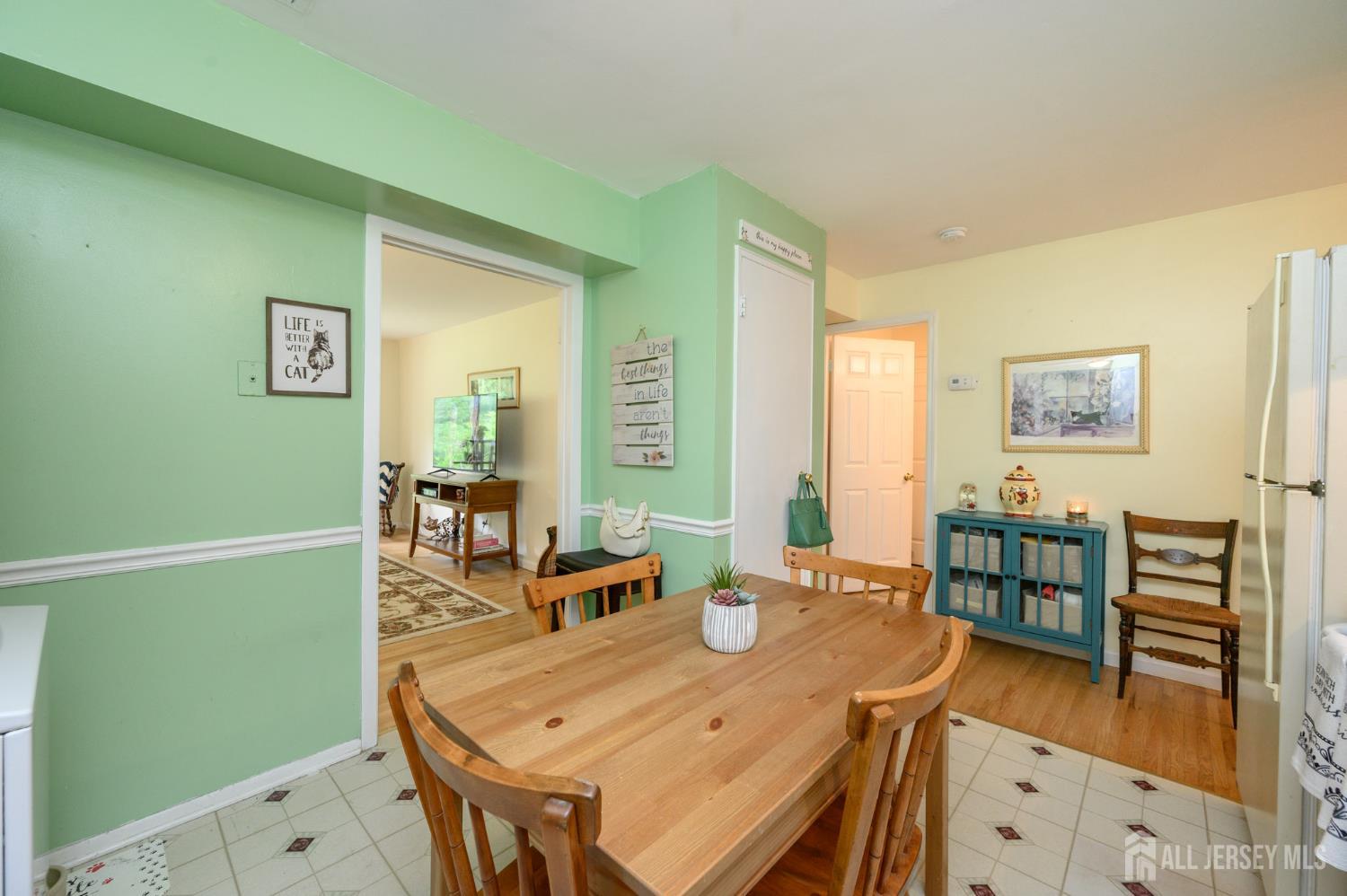 2214 Silver Court Hamilton, NJ 08690 - Photo 9 of 18