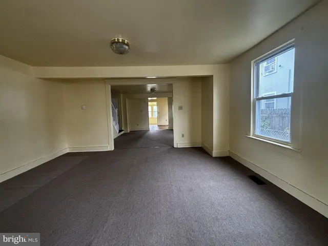 $1,850 | 2 East Vine Street, Millville, NJ 08332