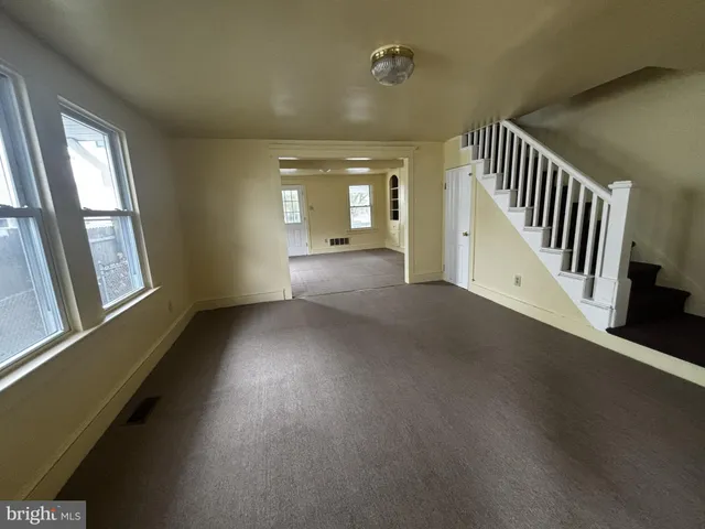 $1,850 | 2 East Vine Street, Millville, NJ 08332