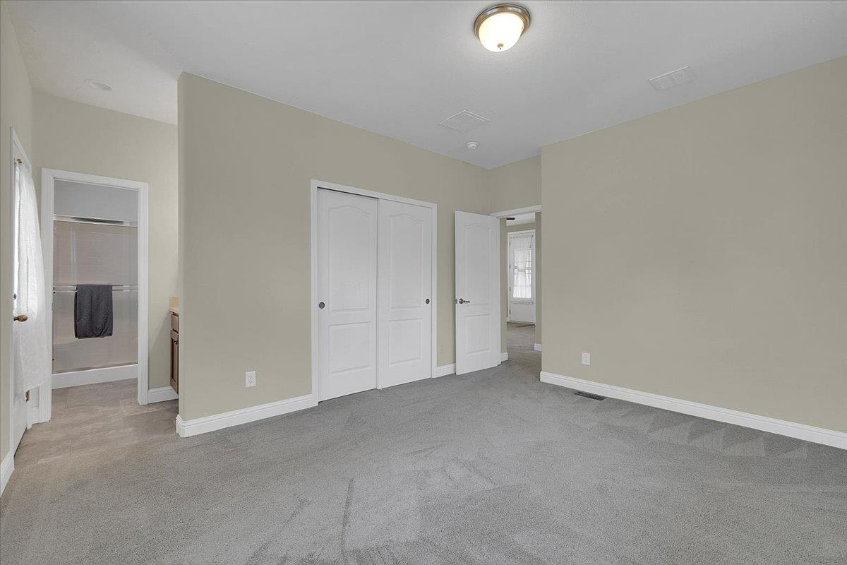 4667 Fruitland Road Marysville, CA 95901 - Photo 11 of 42 a view of an empty room and closet area
