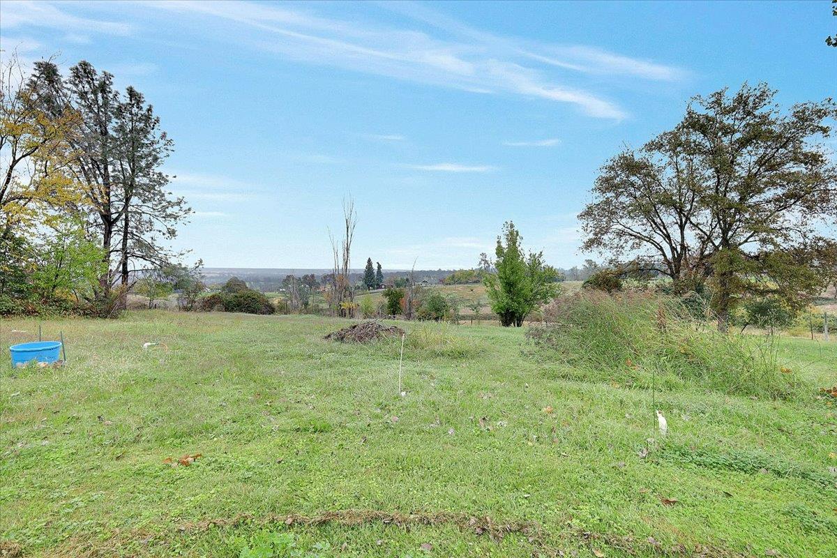 4667 Fruitland Road Marysville, CA 95901 - Photo 40 of 42 a view of an outdoor space and a yard