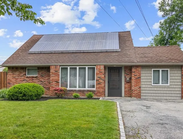 $4,200 | 2287 7th Street, East Meadow, NY 11554