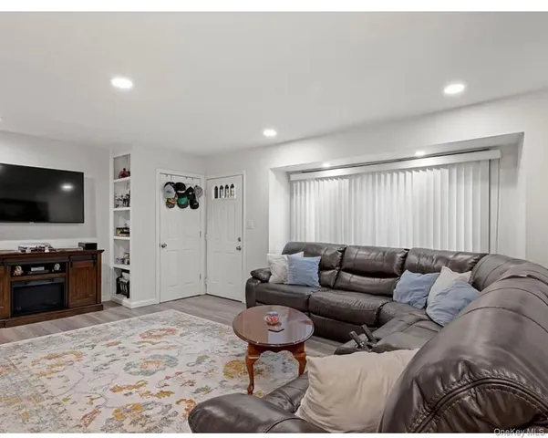 $4,200 | 2287 7th Street, East Meadow, NY 11554