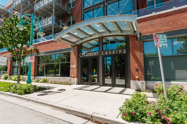 $759,900 | 541 East Erie Street, Unit 514, Milwaukee, WI 53202