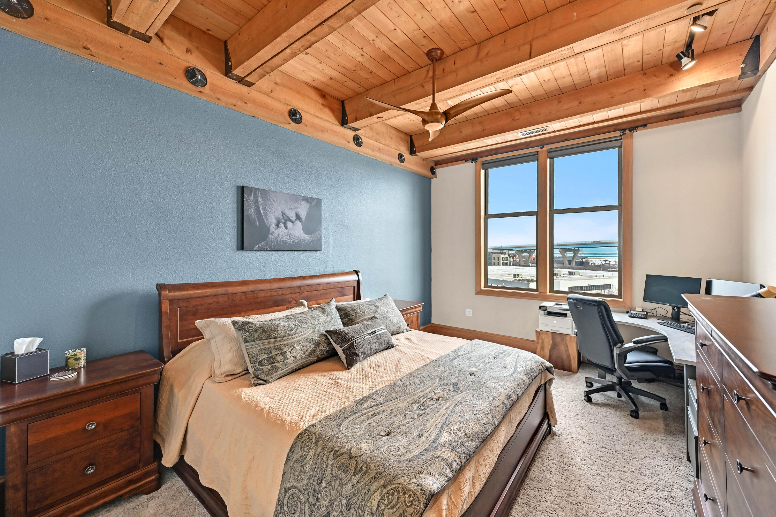 541 East Erie Street, Unit 514 Milwaukee, WI 53202 - Photo 15 of 34 primary suite