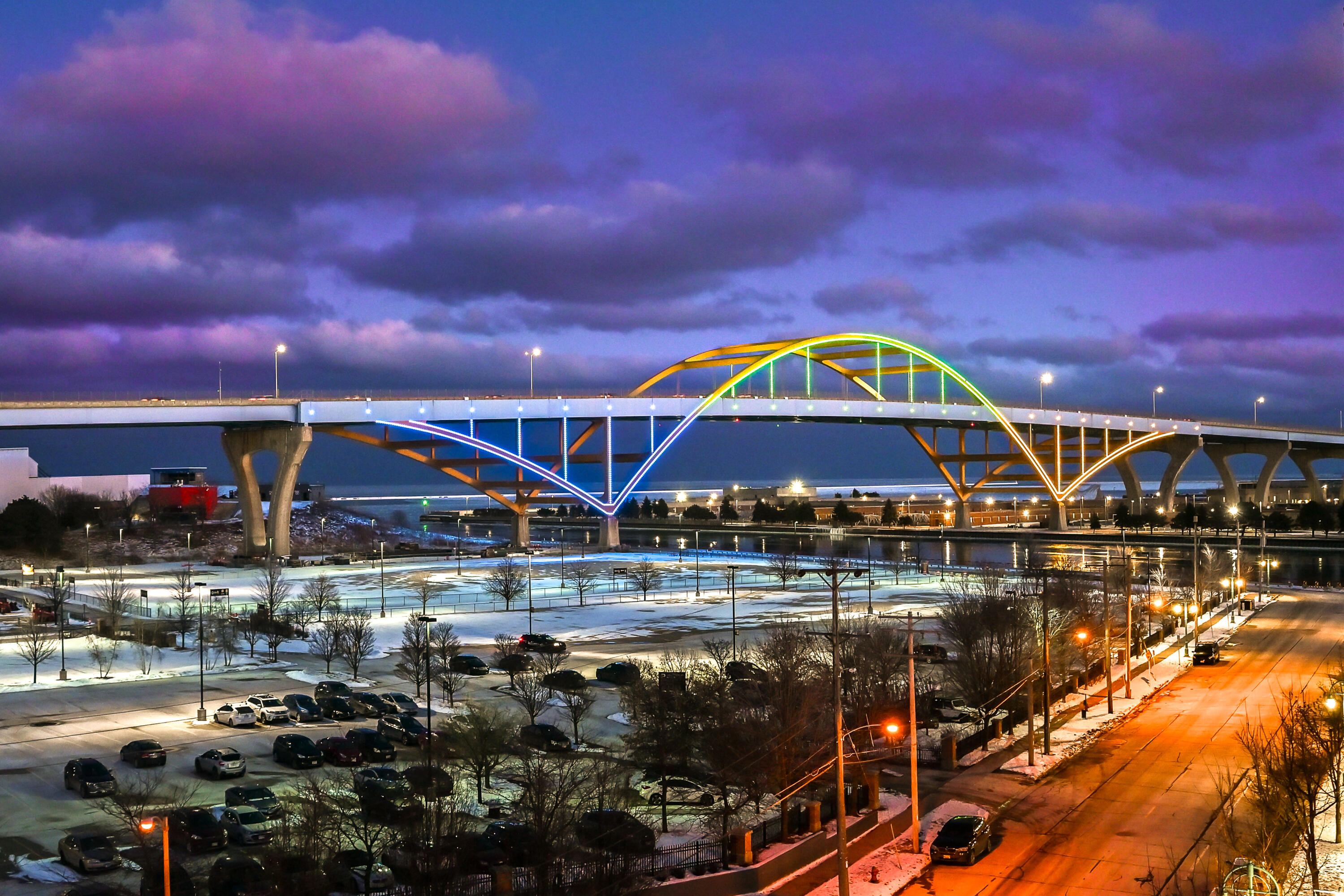 541 East Erie Street, Unit 514 Milwaukee, WI 53202 - Photo 24 of 34 views of the Hoan bridge