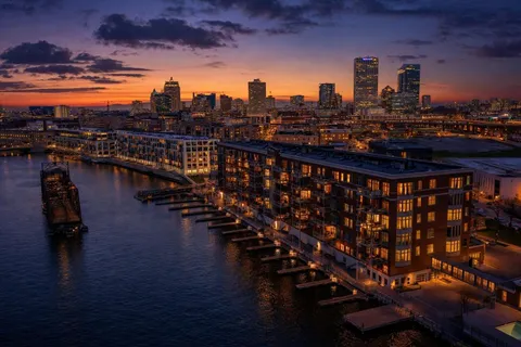 $759,900 | 541 East Erie Street, Unit 514, Milwaukee, WI 53202