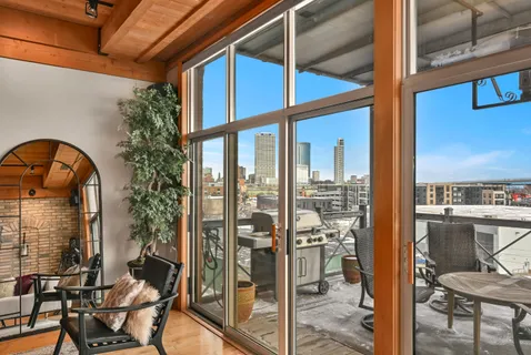 $759,900 | 541 East Erie Street, Unit 514, Milwaukee, WI 53202