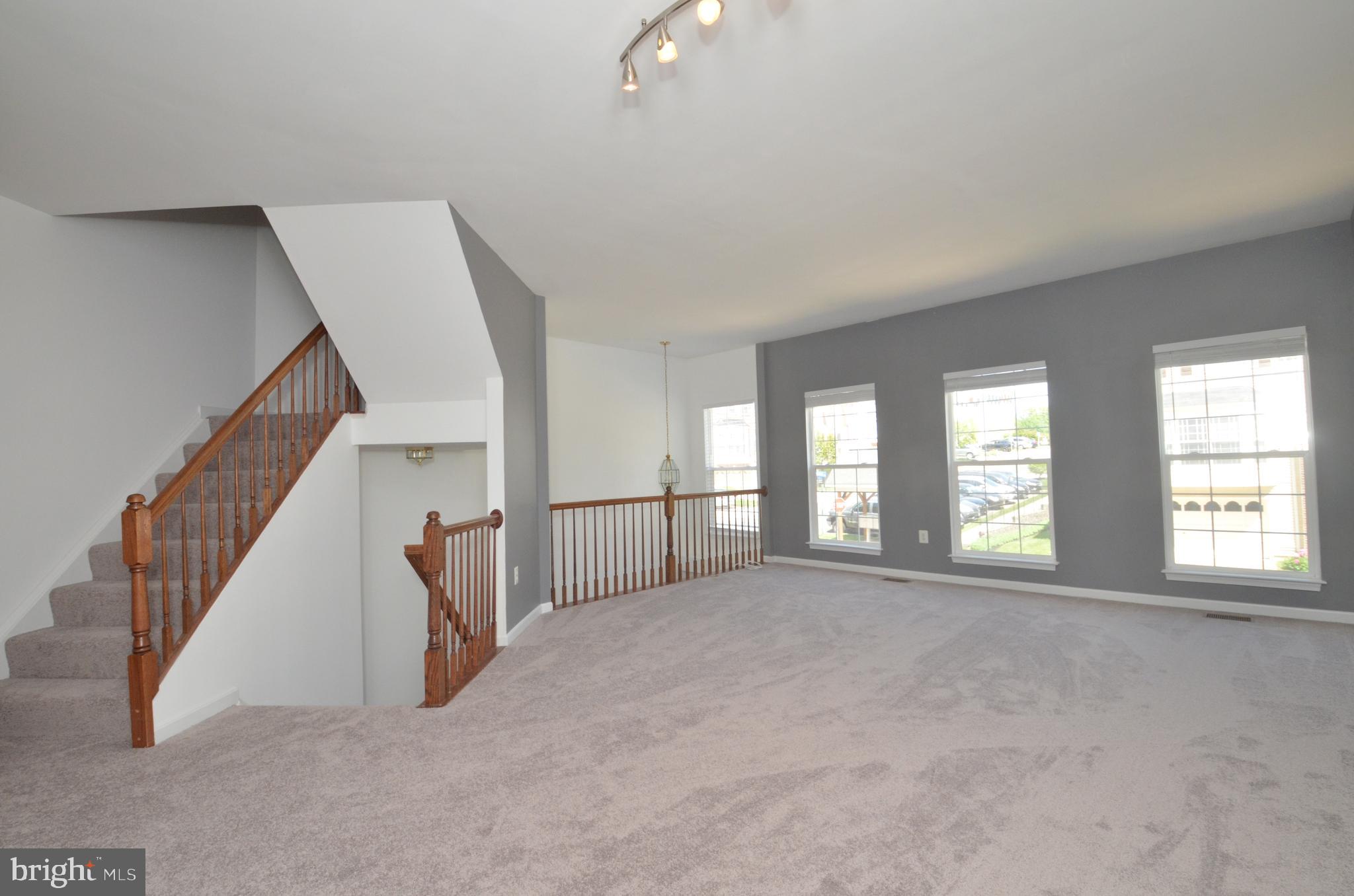 8367 Millwood Drive Springfield, VA 22152 - Photo 5 of 38