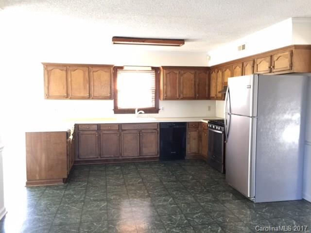 3902 North Rocky River Road Monroe, NC 28110 - Photo 4 of 21