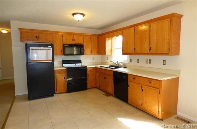 2800 Ellerwood Road Hudson, NC 28638 - Photo 7 of 20 Gallery Image 7
