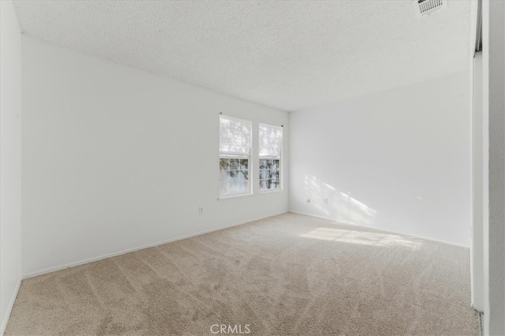 9075 Cabrillo Drive Riverside, CA 92503 - Photo 11 of 25