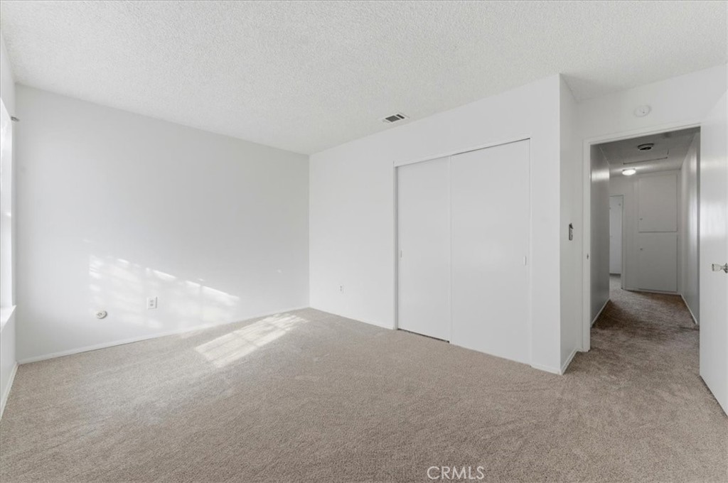 9075 Cabrillo Drive Riverside, CA 92503 - Photo 12 of 25