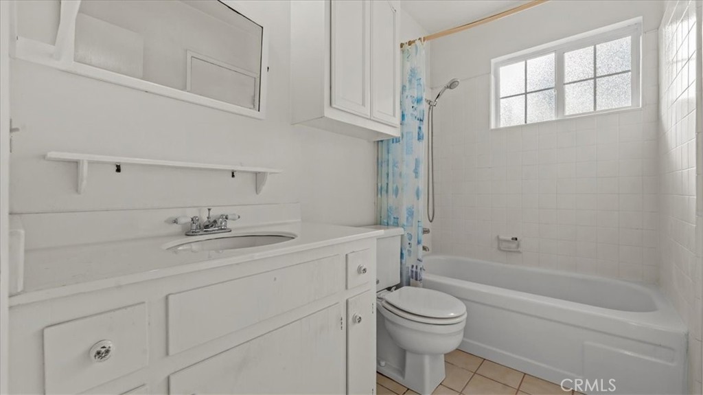 9075 Cabrillo Drive Riverside, CA 92503 - Photo 16 of 25