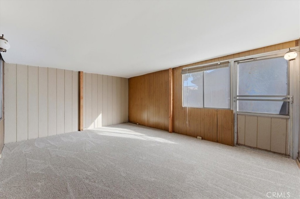 9075 Cabrillo Drive Riverside, CA 92503 - Photo 17 of 25