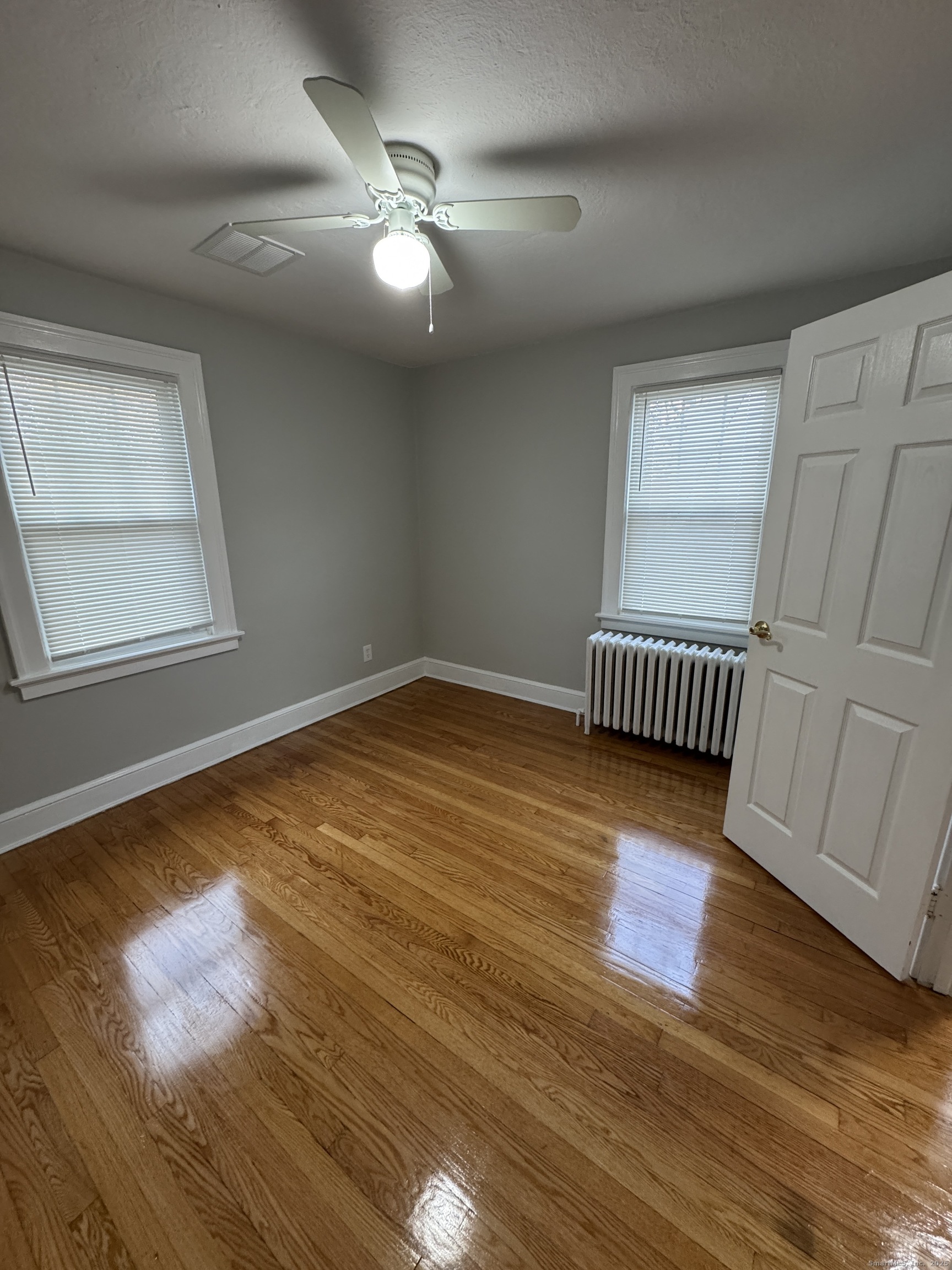 114 Kneeland Road New Haven, CT 06512 - Photo 11 of 19