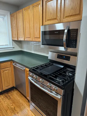 $3,400 | 114 Kneeland Road, New Haven, CT 06512