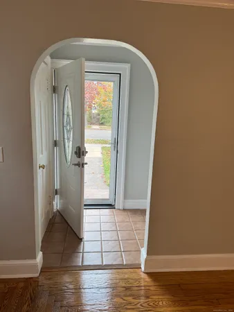 $2,900 | 114 Kneeland Road, New Haven, CT 06512