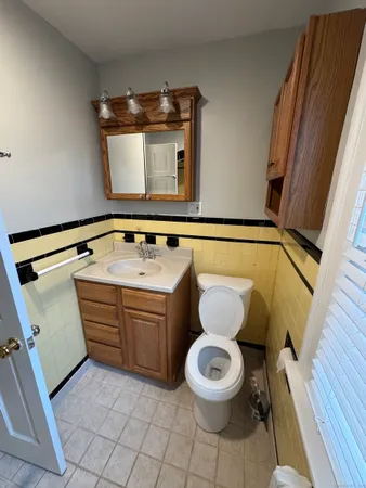 $2,900 | 114 Kneeland Road, New Haven, CT 06512