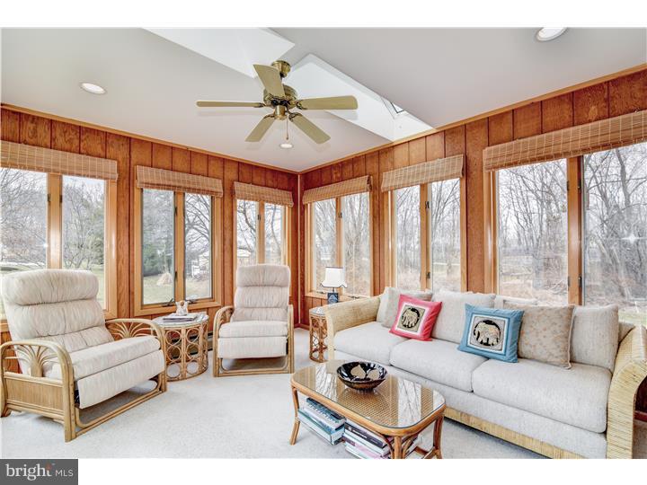 298 Saxony Drive Newtown, PA 18940 - Photo 12 of 25 Gallery Image 12