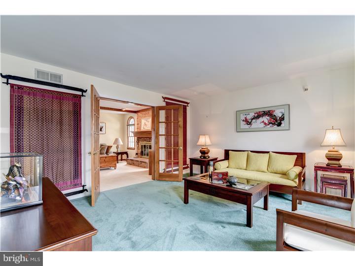 298 Saxony Drive Newtown, PA 18940 - Photo 6 of 25 Gallery Image 6