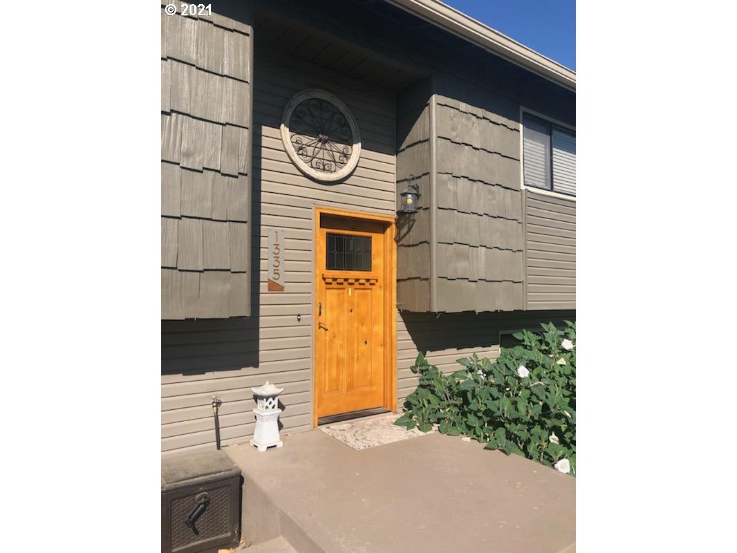 1335 Southwest 41st Street Pendleton, OR 97801 - Photo 2 of 27 a view of a door of the house