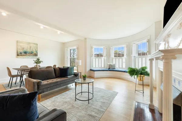 $1,050,000 | 41 Carlton Street, Unit 3, Brookline, MA 02446