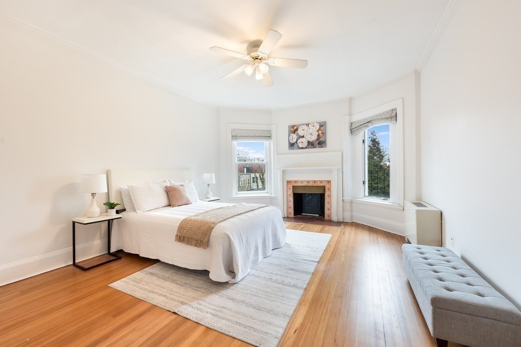 41 Carlton Street, Unit 3 Brookline, MA 02446 - Photo 10 of 18