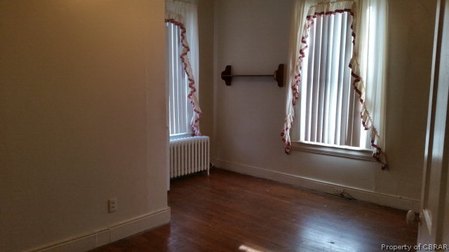 508 Main St Point West Point, VA 23181 - Photo 4 of 11
