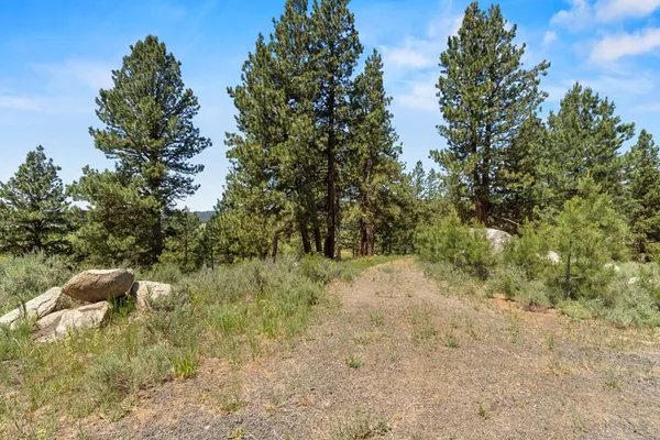 $250,000 | 135 Lantern Way, Unit PT 3 & 4, Cascade, ID 83611