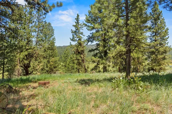 $250,000 | 135 Lantern Way, Unit PT 3 & 4, Cascade, ID 83611