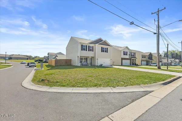 $369,000 | 128 Breckenridge Trace, Kingsport, TN 37663