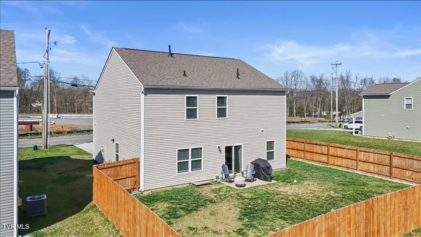 $369,000 | 128 Breckenridge Trace, Kingsport, TN 37663