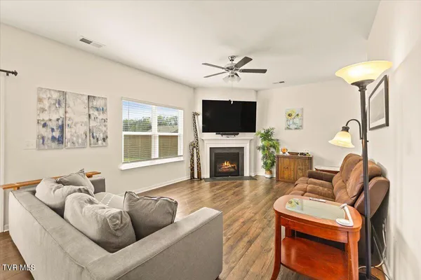 $369,000 | 128 Breckenridge Trace, Kingsport, TN 37663