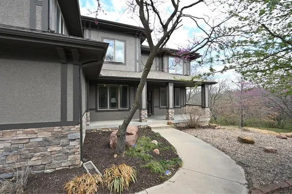 $835,000 | 13201 Interurban Road, Kansas City, MO 64163