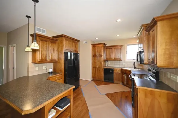 $835,000 | 13201 Interurban Road, Kansas City, MO 64163