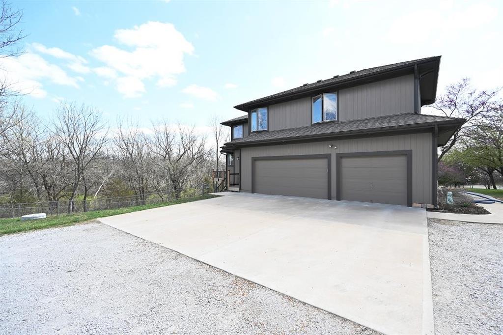 13201 Interurban Road Kansas City, MO 64163 - Photo 6 of 76