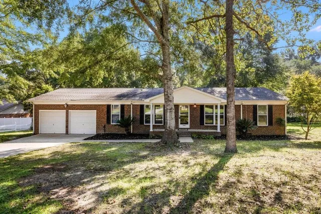 $1,950 | 6089 West Dogwood Drive, Crestview, FL 32536