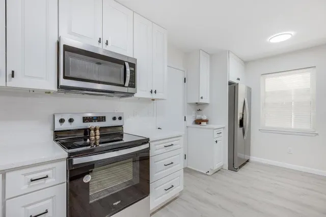 $1,950 | 6089 West Dogwood Drive, Crestview, FL 32536