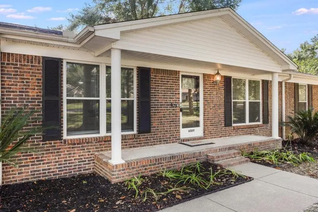 $1,950 | 6089 West Dogwood Drive, Crestview, FL 32536