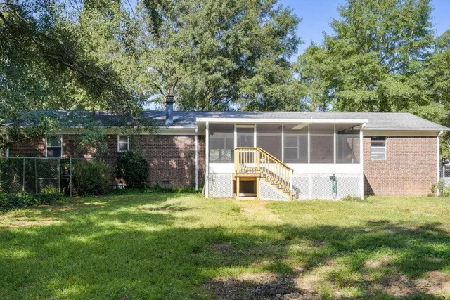 $1,950 | 6089 West Dogwood Drive, Crestview, FL 32536